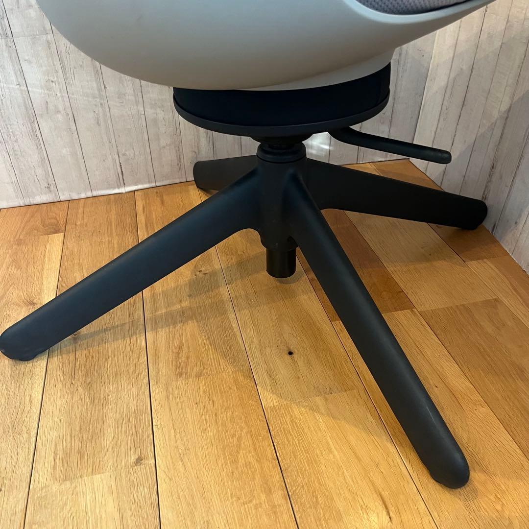 コクヨ ingLIFE イングライフ 4本脚／ミディアムグレージュ