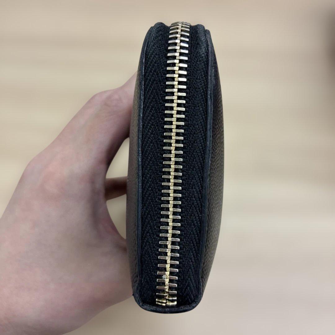 SAINT LAURENT ブラックレザー 長財布