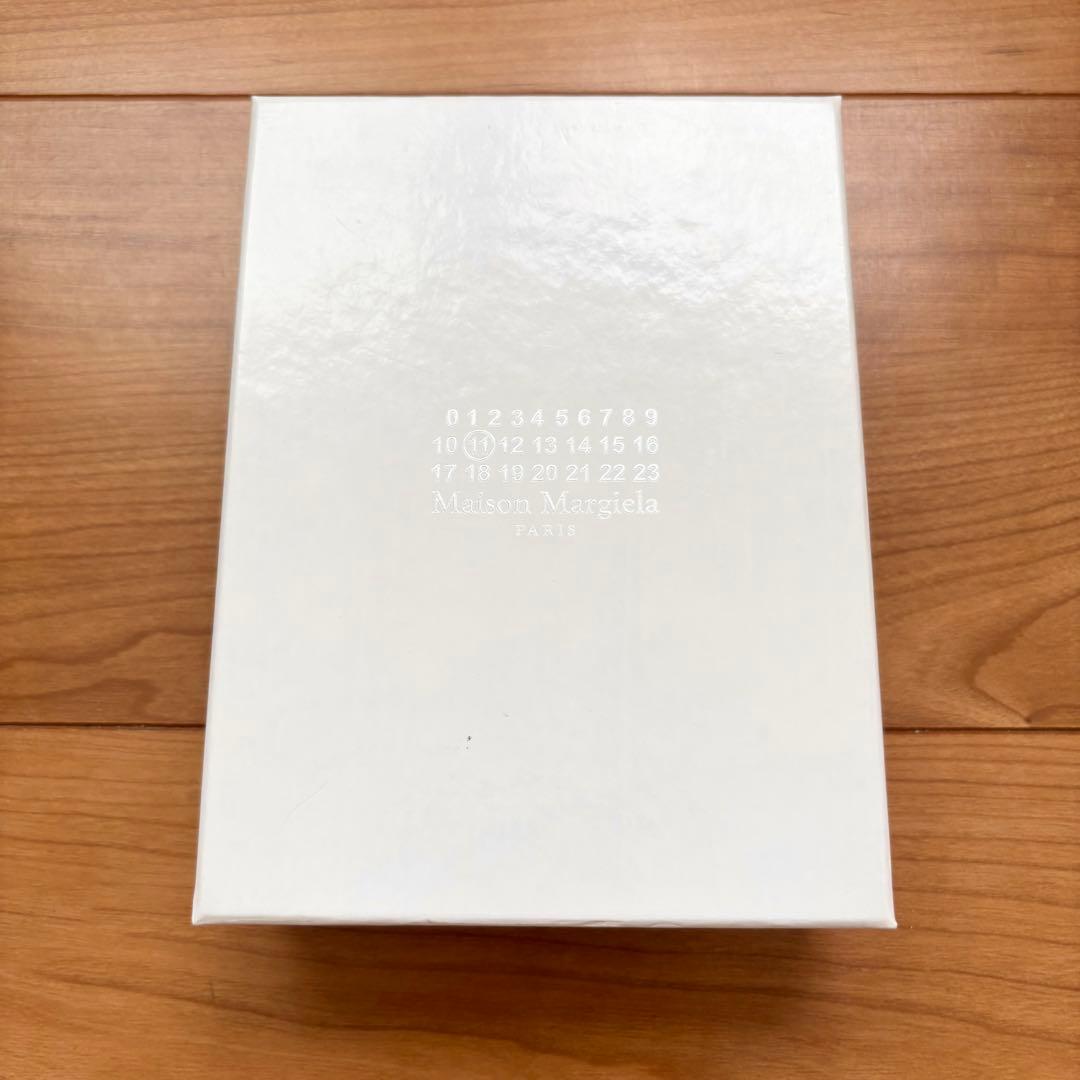 まる　メゾンマルジェラ　ラウンドジップウォレット