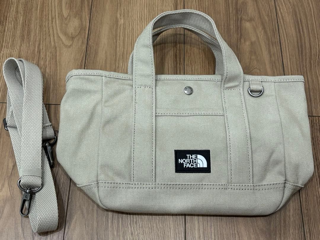 韓国ノースフェイス＊THE NORTH FACE＊ショルダーバッグ＊ベージュ