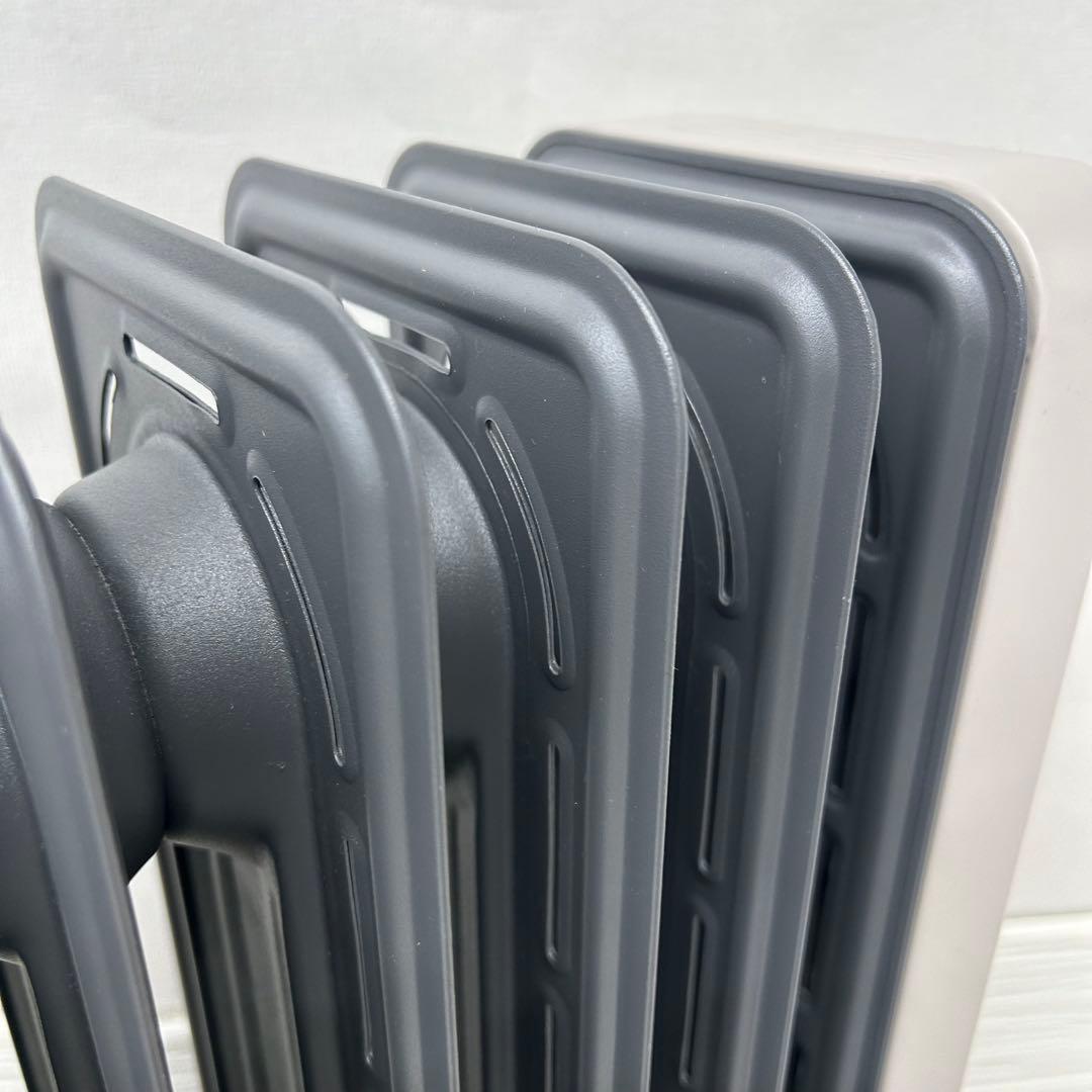 デロンギ　VertiCaldo オイルヒーター　RHJ21F0812-GY