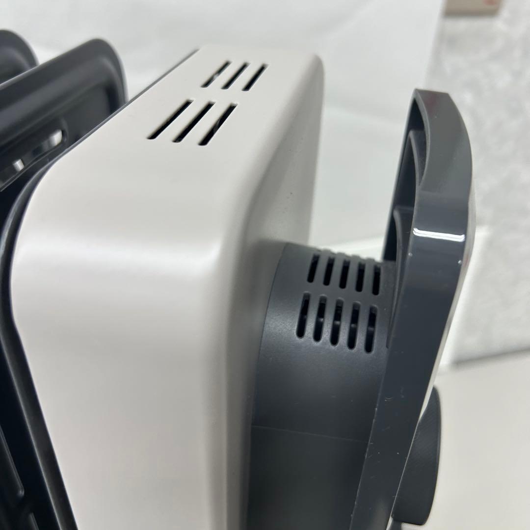 デロンギ　VertiCaldo オイルヒーター　RHJ21F0812-GY