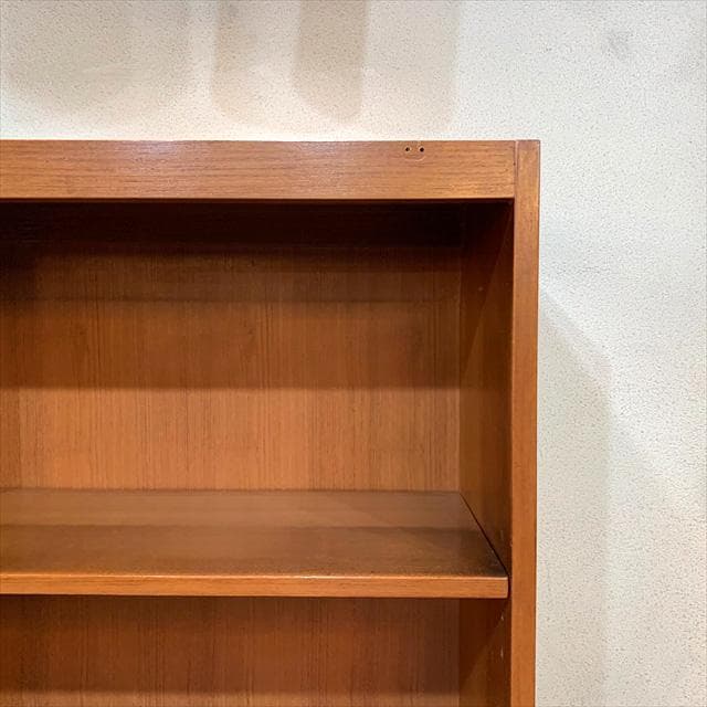 くらげ様■ヴィンテージのチークディスプレイキャビネット（扉収納）