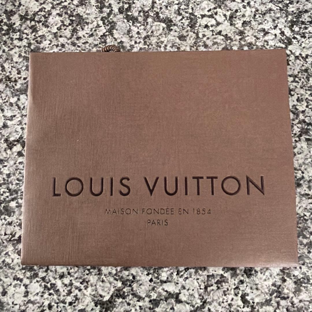 正規品 ルイヴィトン　ダミエ　ポルトトレゾール　エテュイパピエ　三つ折り財布