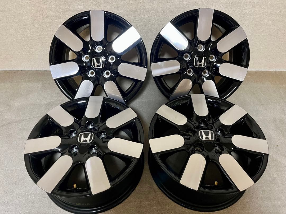 【新車外し】ホンダ フリード　AIR 15インチ 純正ホイール 4本セット