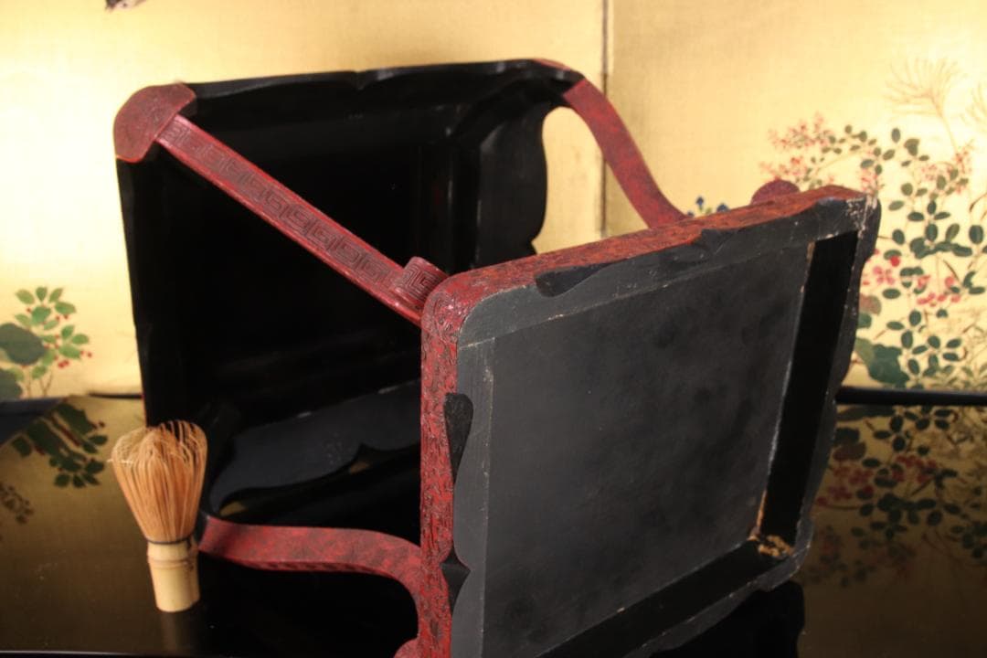 EE020　中国古玩 唐物 花唐草彫文 堆朱 高卓 花台 飾台 香炉台 45cm