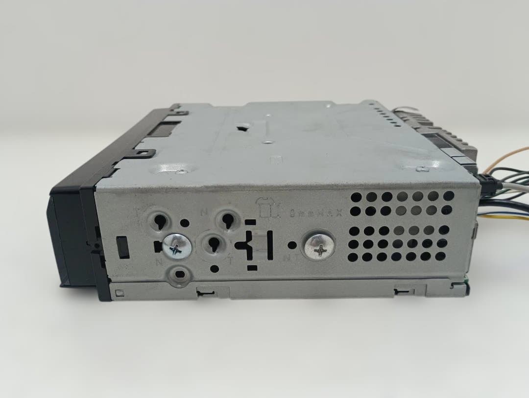 カロッツェリア　CD/BT/USB/AUX搭載1DINデッキ　DEH-7100