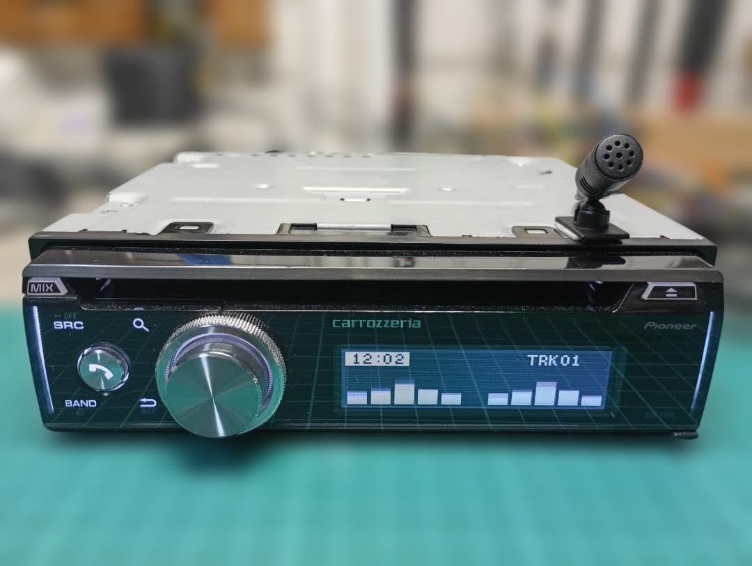 カロッツェリア　CD/BT/USB/AUX搭載1DINデッキ　DEH-7100