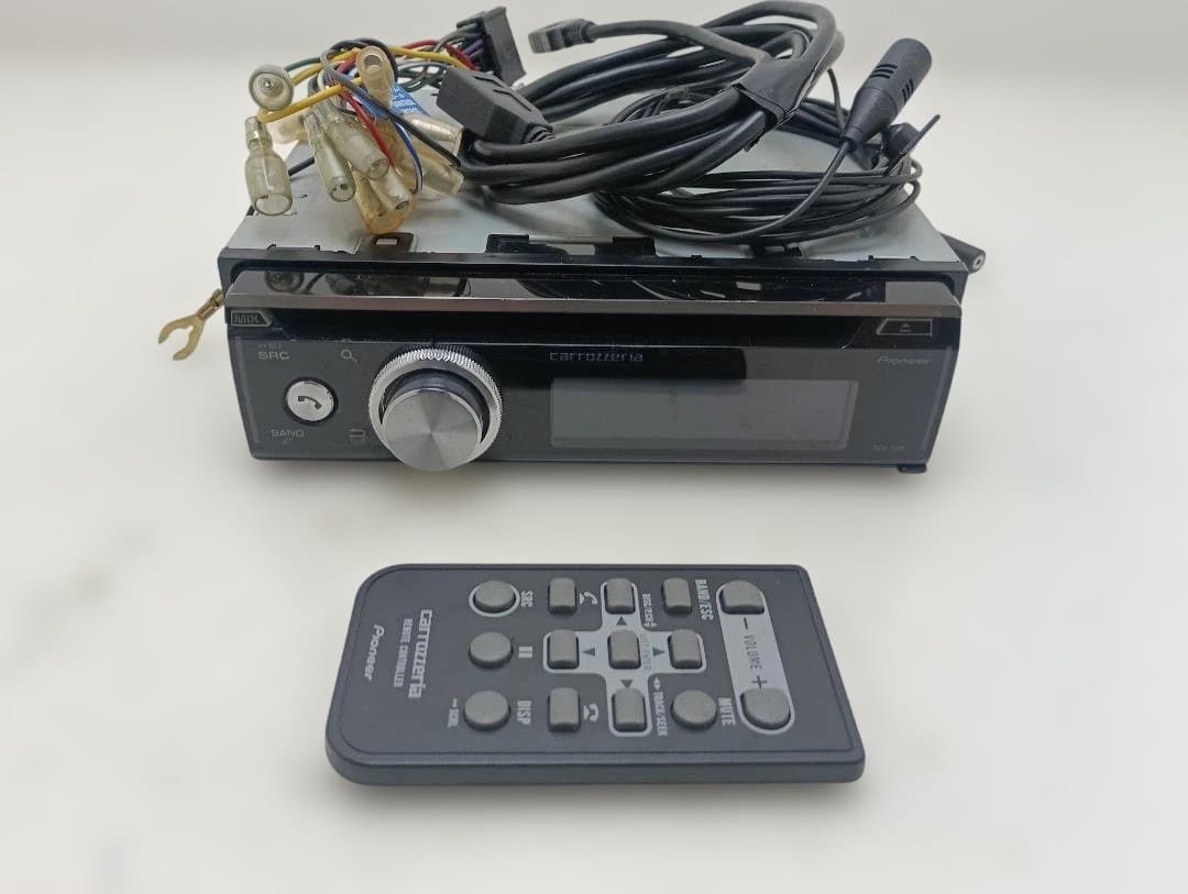 カロッツェリア　CD/BT/USB/AUX搭載1DINデッキ　DEH-7100