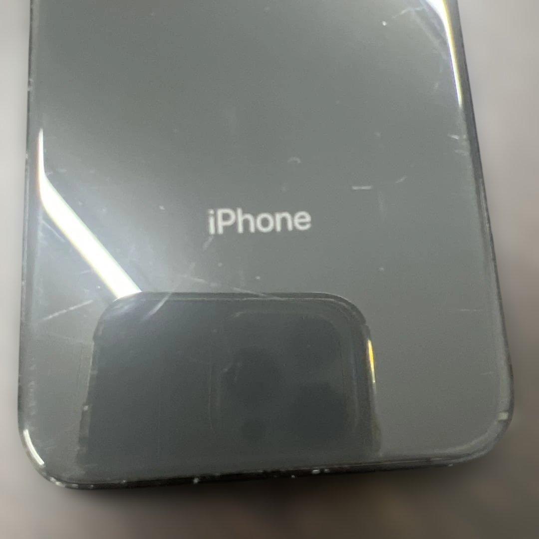 【ひび割れ】iphone8 64GB SIMフリー　バッテリー77%