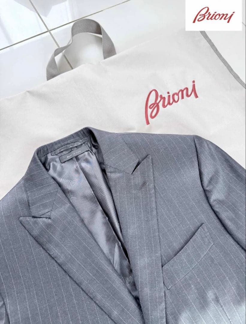 【新品/定価93万5000円/付属品付】ブリオーニ　グレー　スーツ　セットアップ