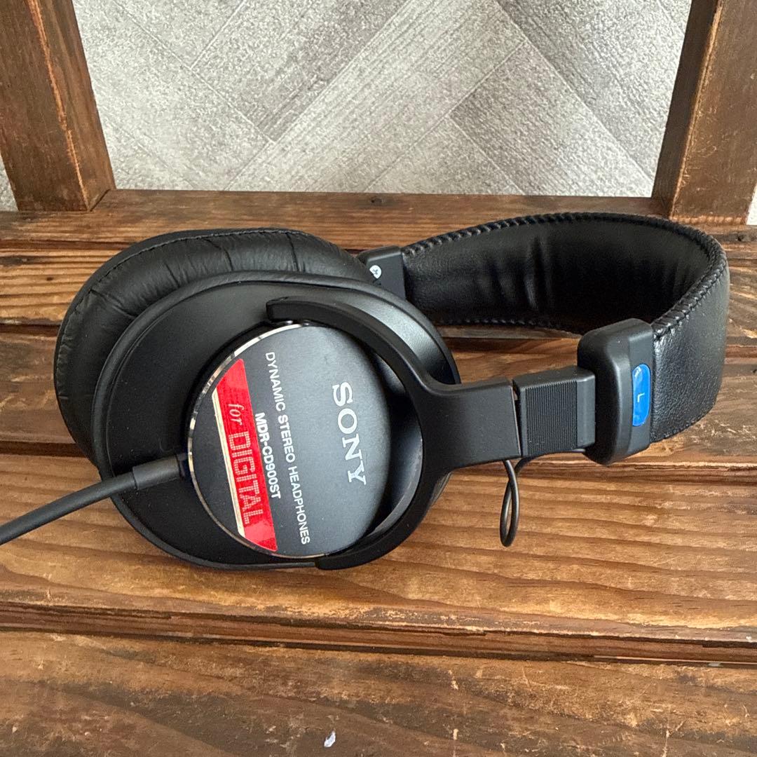 SONY 有線 密閉型スタジオモニターヘッドホン 黒 MDR-CD900ST