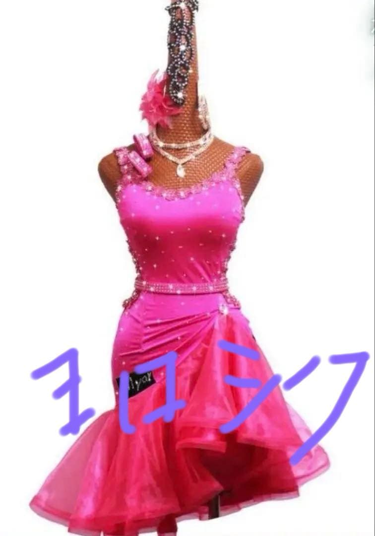 ピンク フリル付きダンスドレス