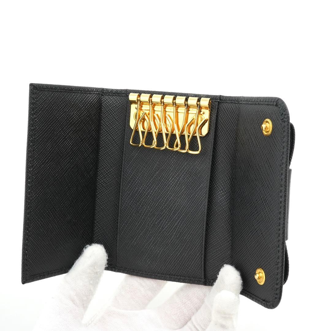 ✨未使用に近い・箱付き✨　プラダ　キーケース　サフィアーノレザー　リボン　黒