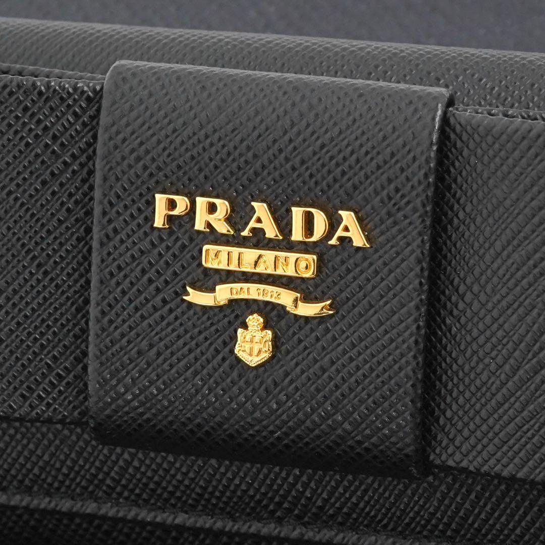✨未使用に近い・箱付き✨　プラダ　キーケース　サフィアーノレザー　リボン　黒