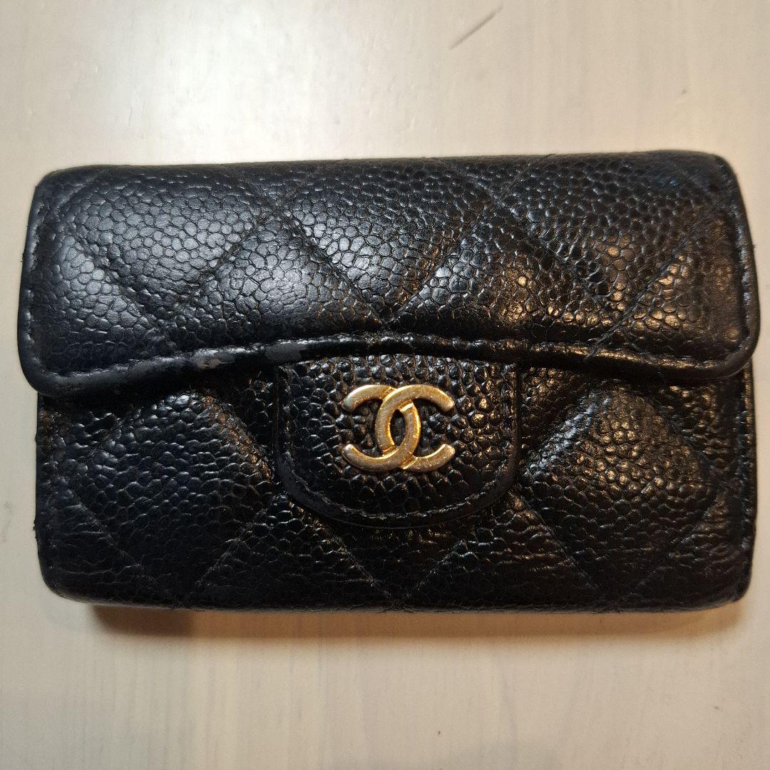 CHANEL ブラック キーケース　キャビアスキン
