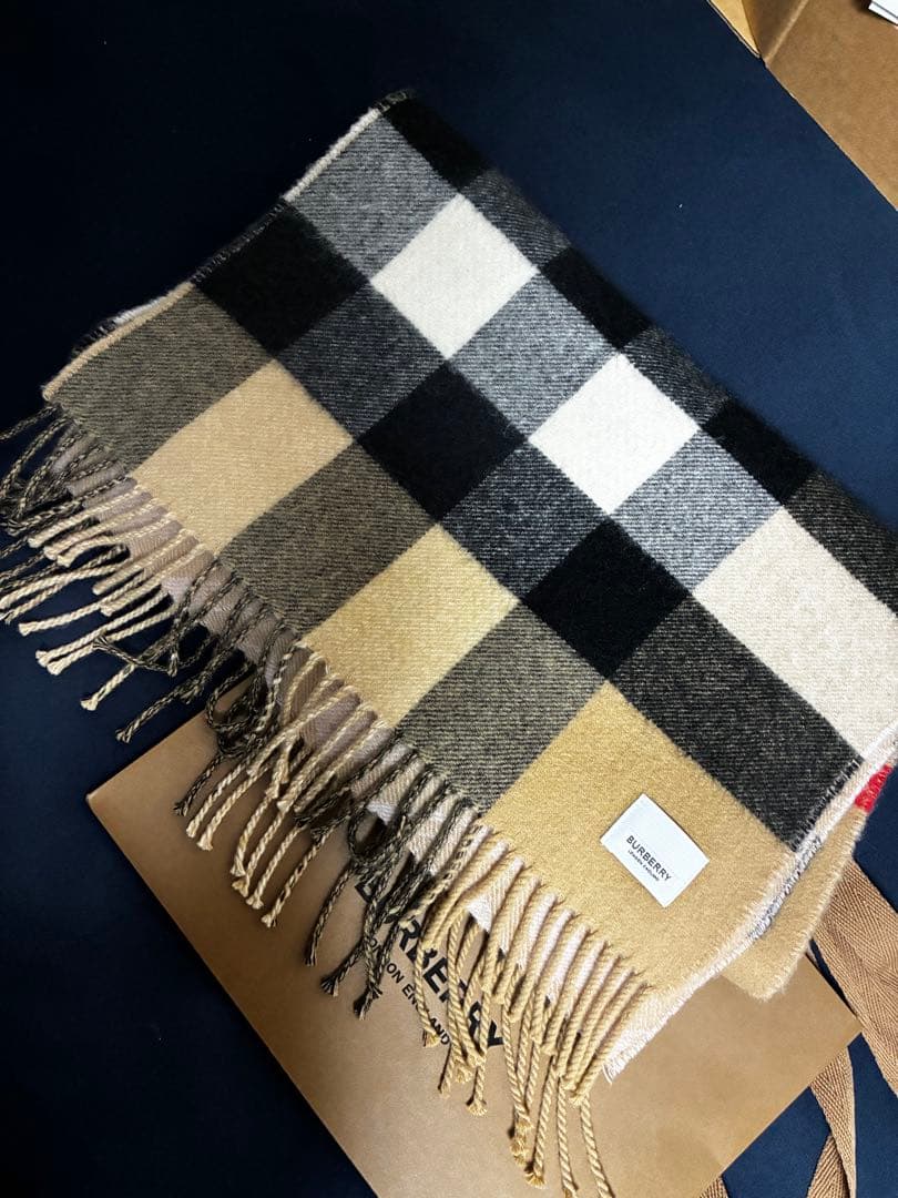 バーバリー　カシミアマフラー