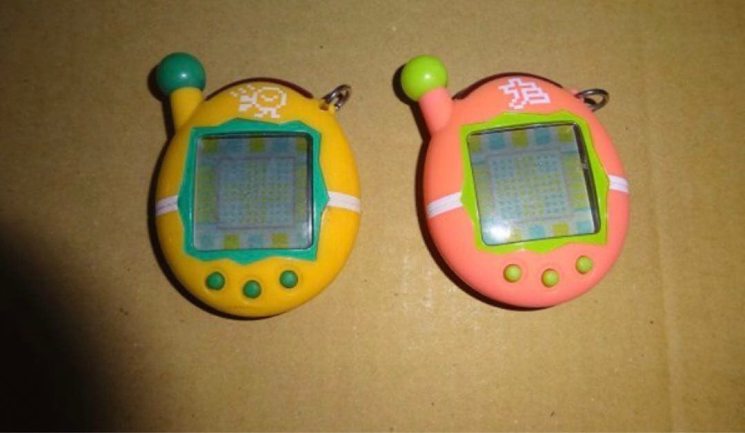 たまごっち 超じんせーエンジョイ　２個　動作品（1090）（3月29日）