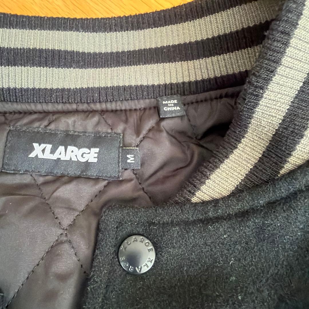 X-LARGE スタジャン　レザー　ブラック　ゴリラ刺繍　エクストララージ