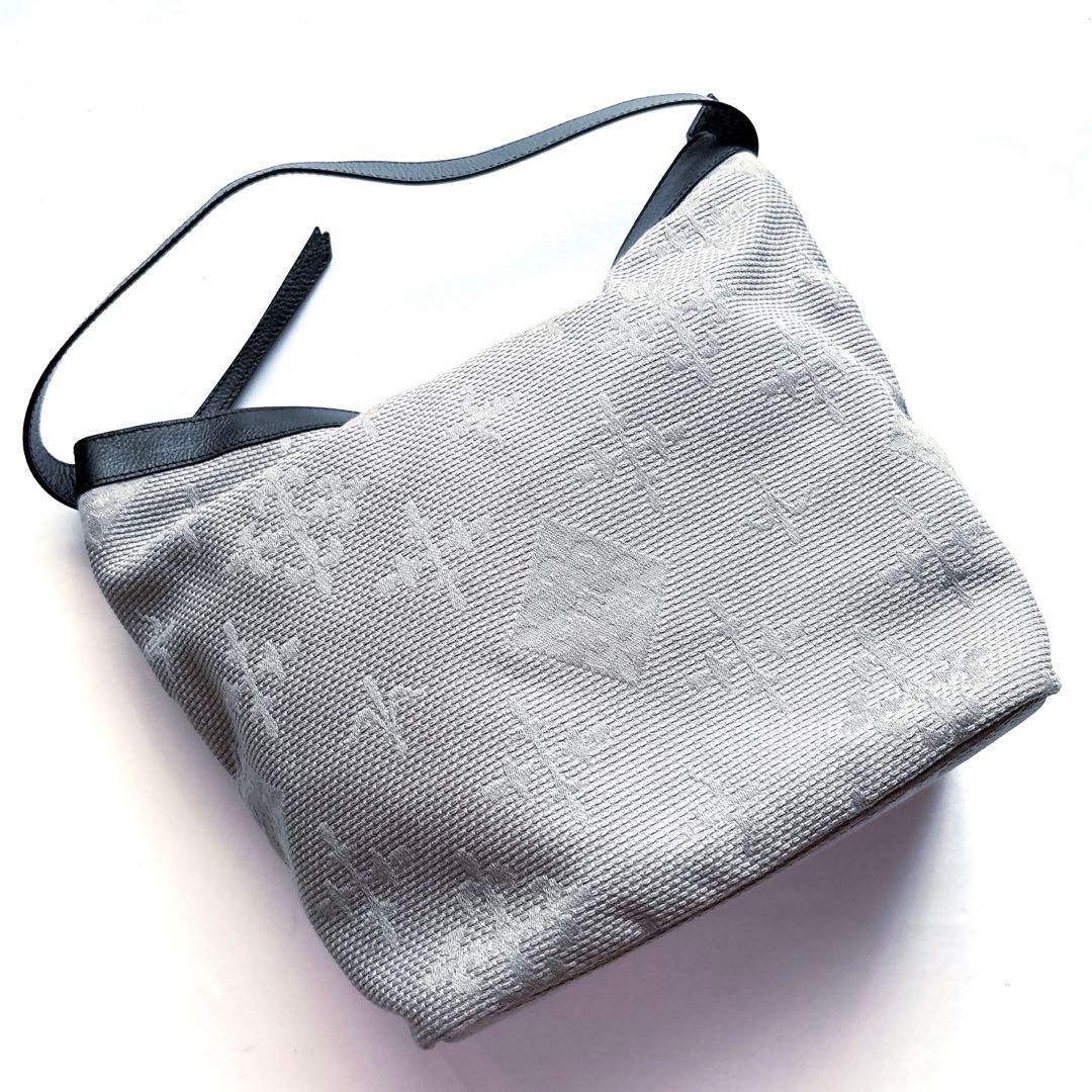 【美品】russet ラシット 刺し子ワンショルダーバッグ