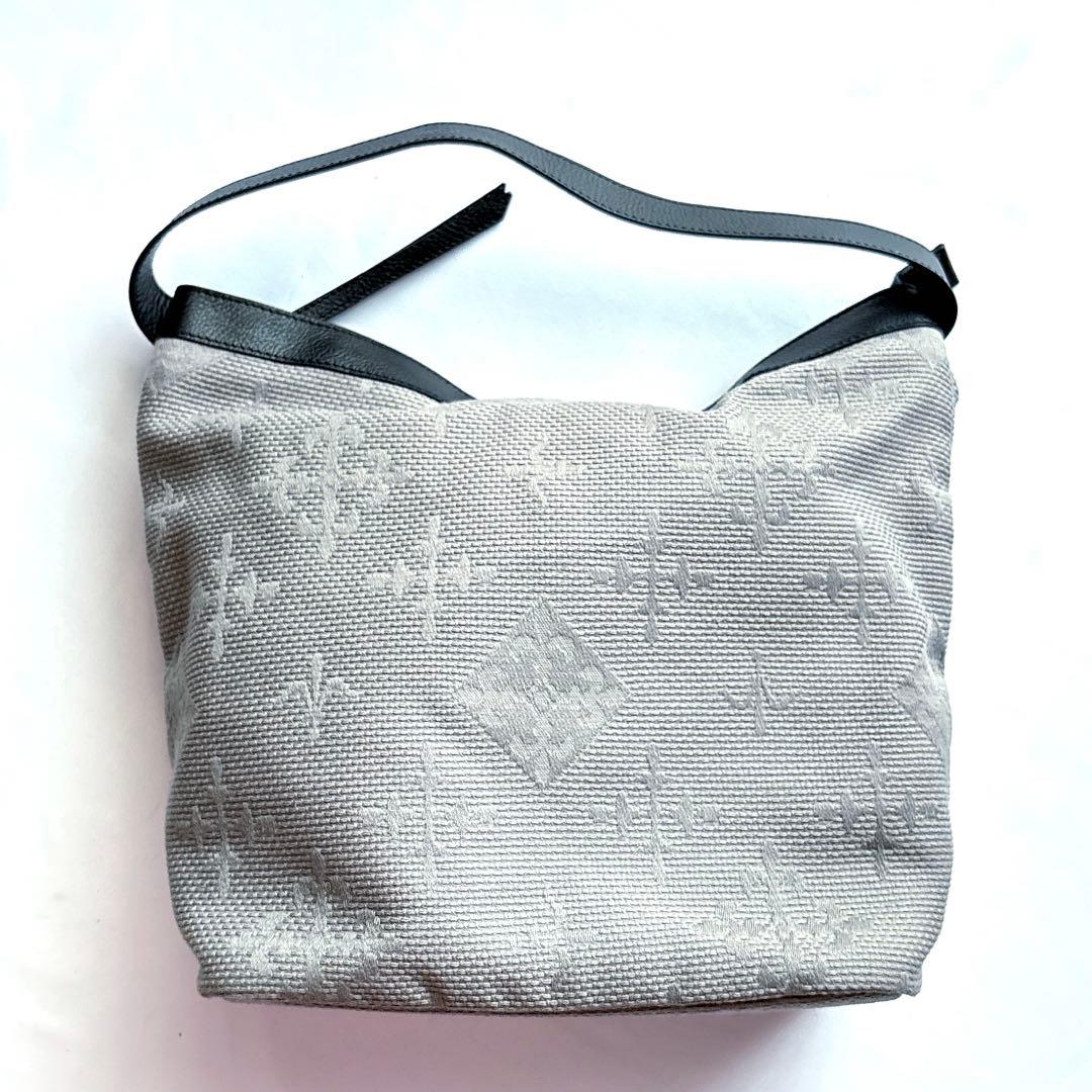 【美品】russet ラシット 刺し子ワンショルダーバッグ