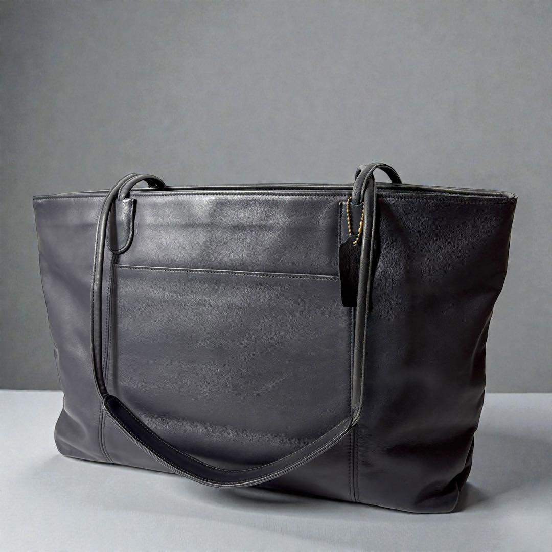 オールドコーチ　大容量　肩掛け可能　A4可能　ネイビー　ビジネストートバッグ.