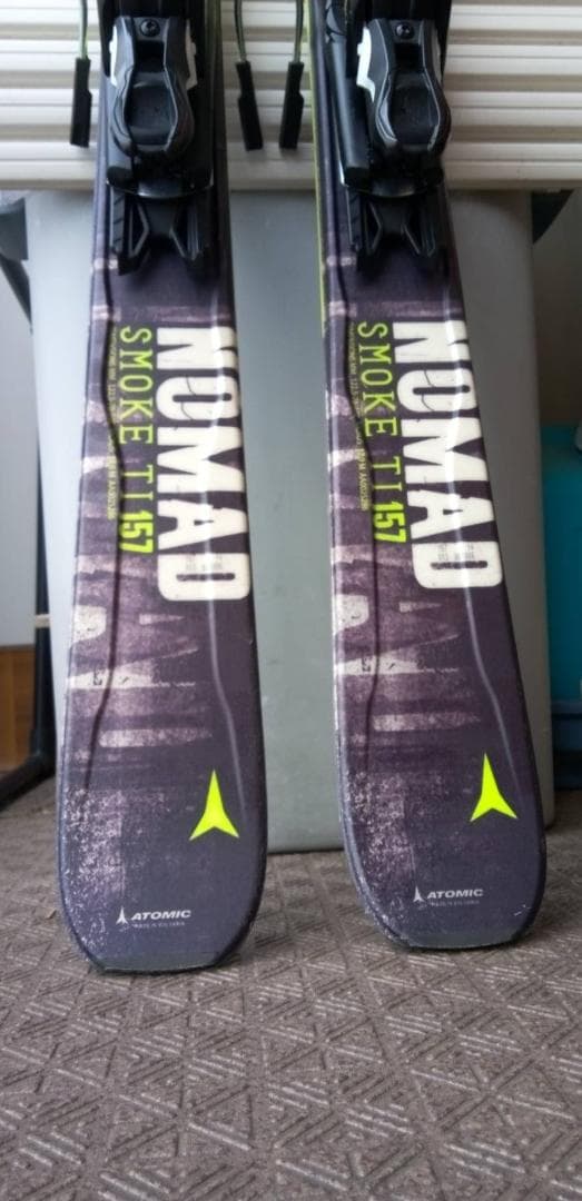 アトミック ATOMIC スキー板　157cm 調整ビンディング付き 中古品