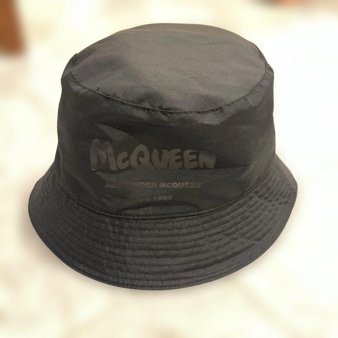 Alexander McQueen ブラック バケットハット