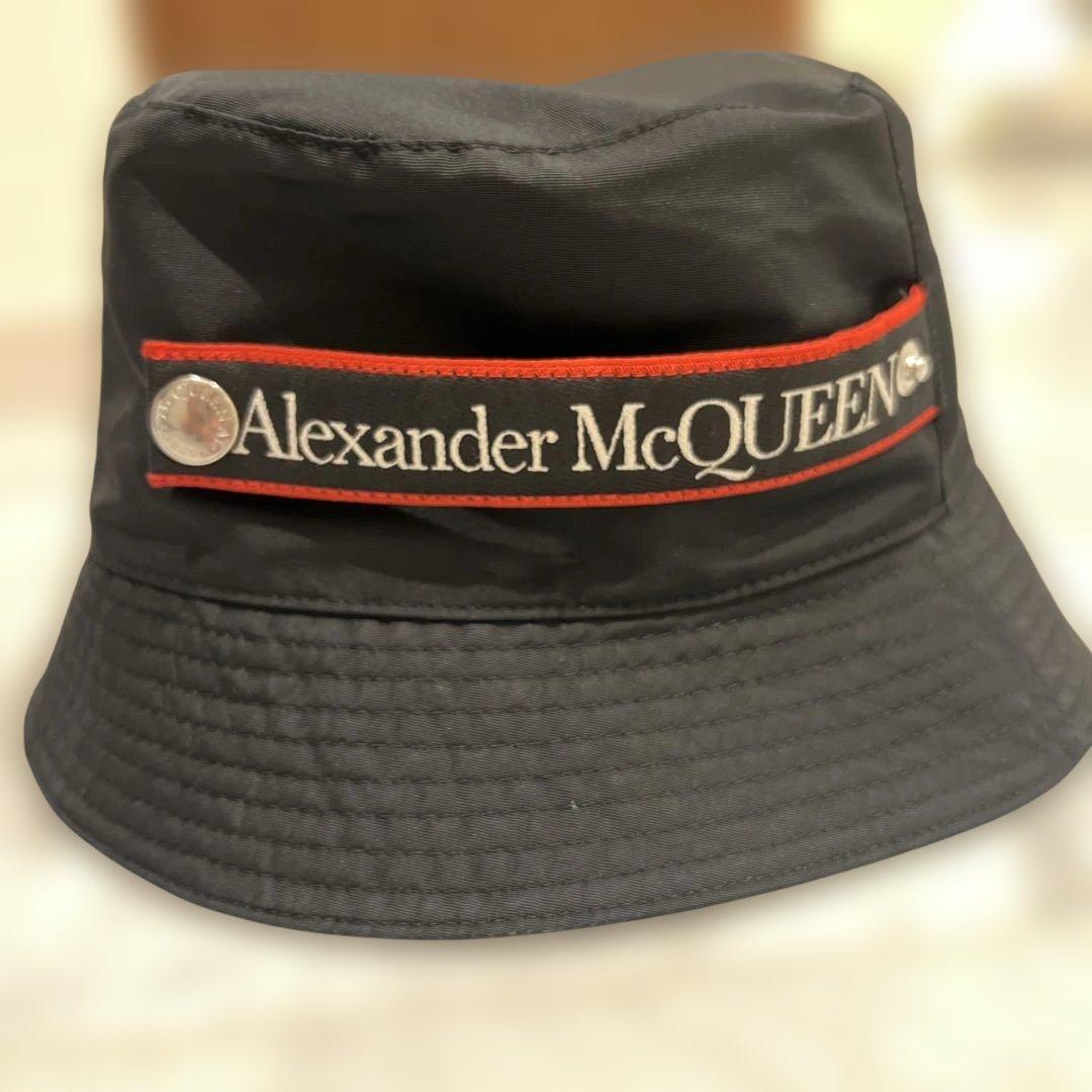 Alexander McQueen ブラック バケットハット