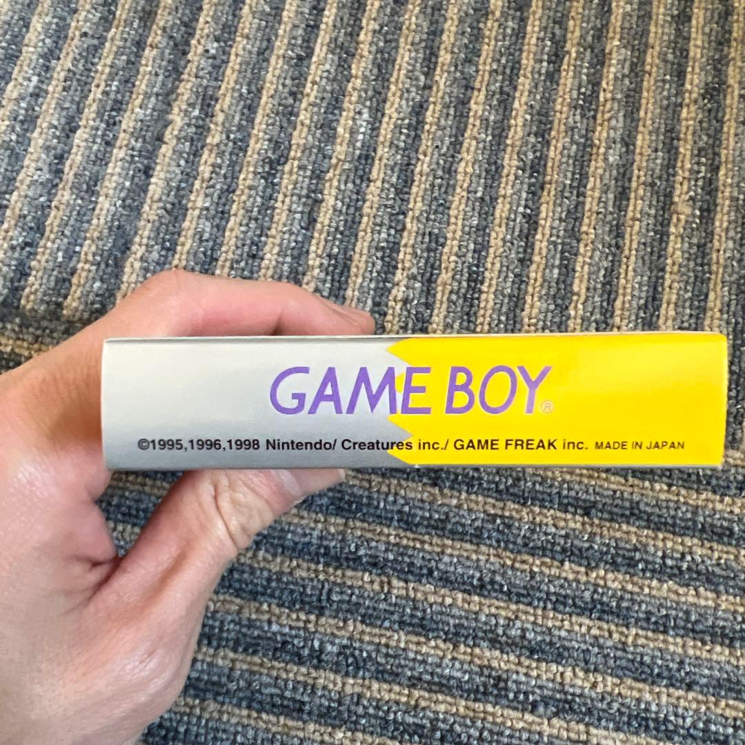 ゲームボーイ　ポケットモンスター　ピカチュウバージョン