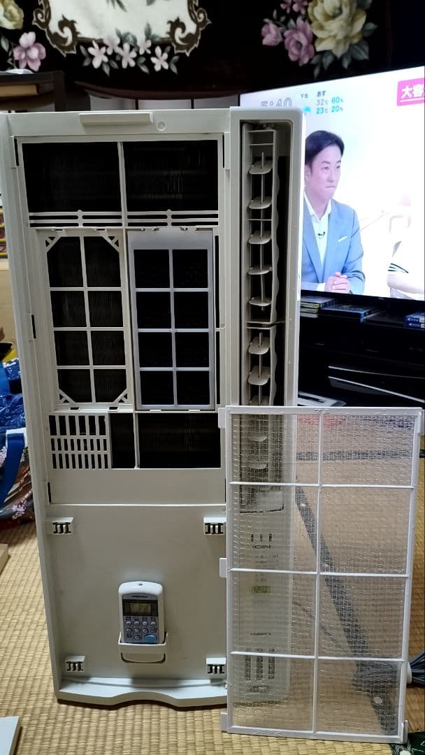 CORONA 窓用エアコン CW―FA1619　イオンモード付き