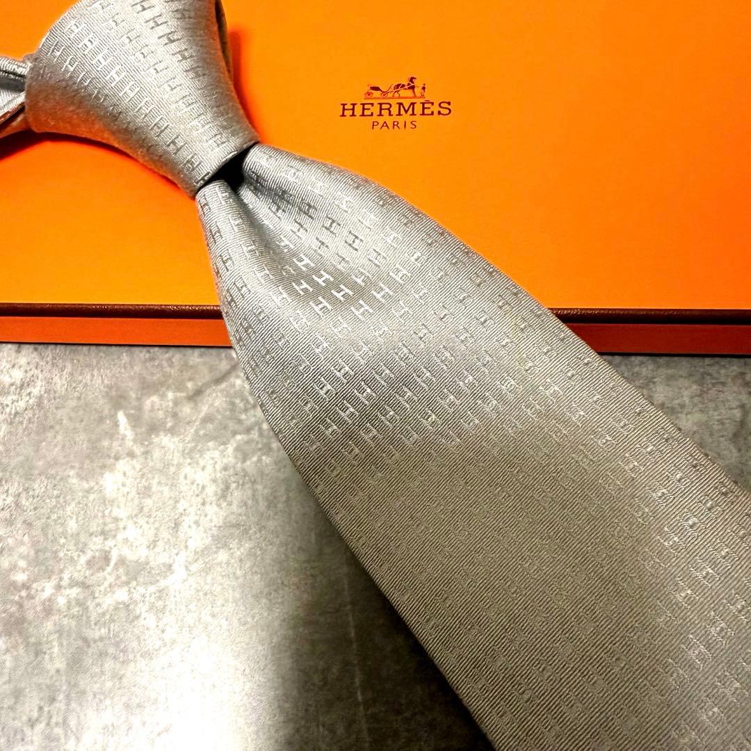 HERMES エルメス ネクタイ シルバー ファソネ H柄 定番 王道 結婚式