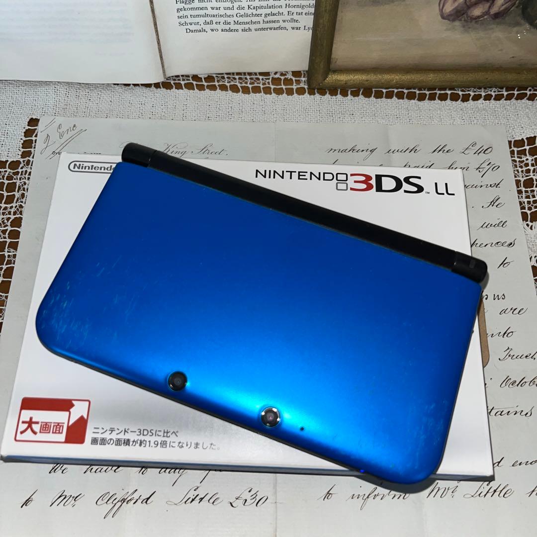 ニンテンドー3DS LL ブルー×ブラック　箱付き　取り扱い説明書あり　任天堂