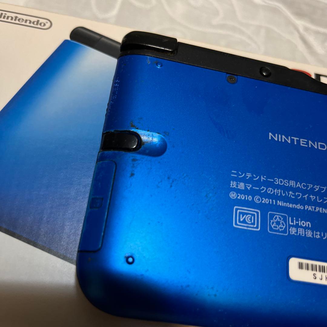 ニンテンドー3DS LL ブルー×ブラック　箱付き　取り扱い説明書あり　任天堂