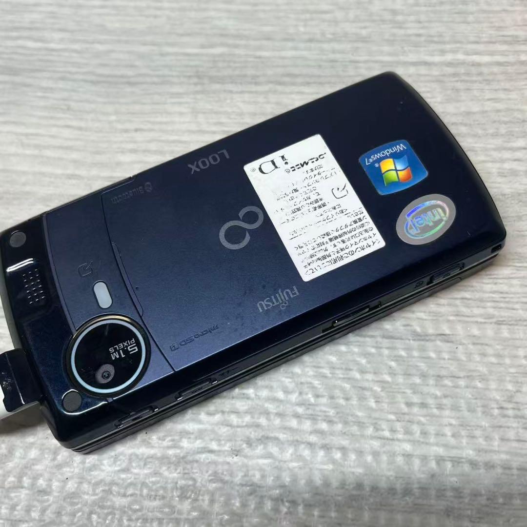 NTT docomo F-07C Windows 7搭載 QWERTYキーボード