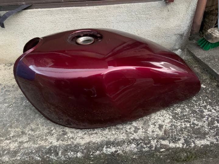 ゼファー400純正タンク