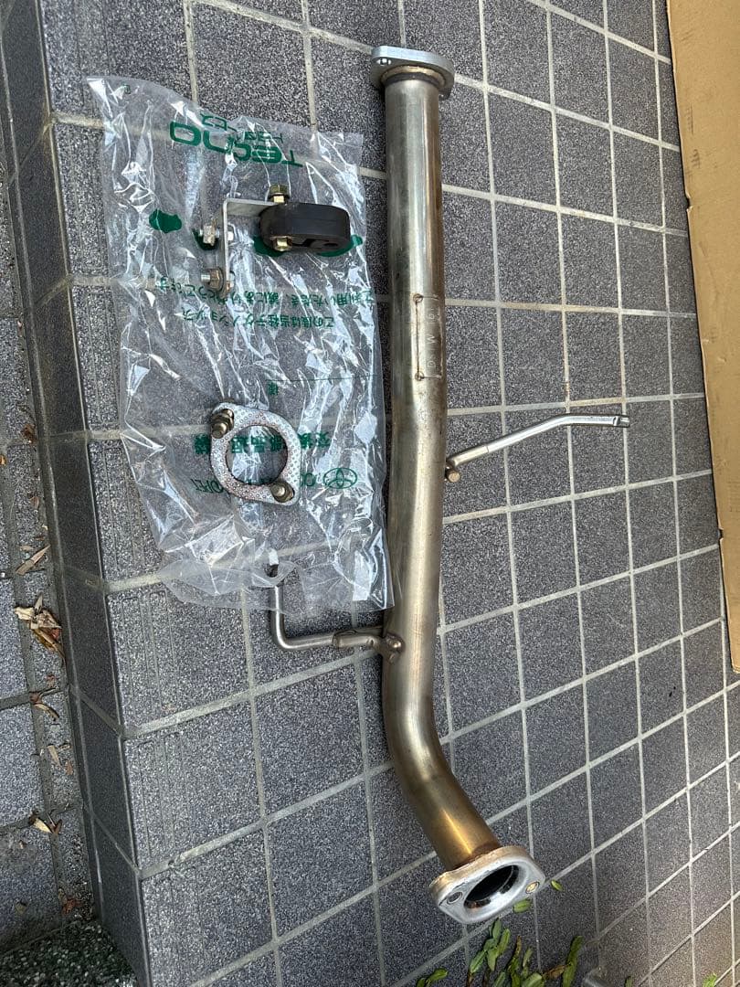 トヨタ カローラ クロス マフラー ROSSO MODELL ロッソモデロ