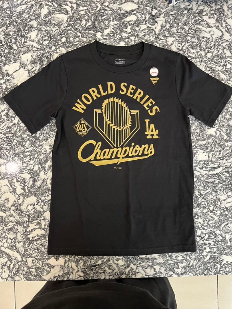 ワールドシリーズチャンピオンTシャツ 黒
