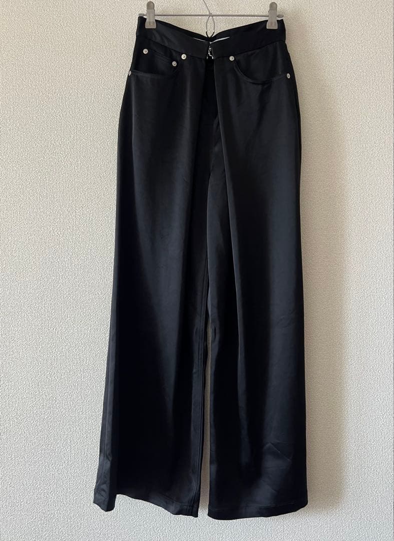 JOHN LAWRENCE SULLIVAN サテンワイドパンツ