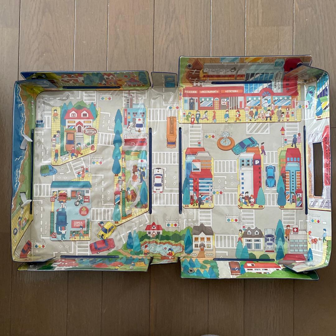 【レトロ】トミカタウン＆つながる道路セット売り　収納ケース・箱・おまけ付き