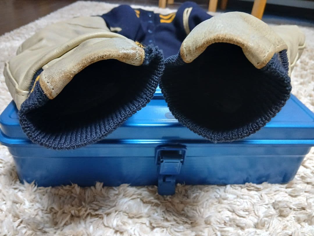 USA製　ビンテージ　ゴールデンベア　袖レザー　スタジャン