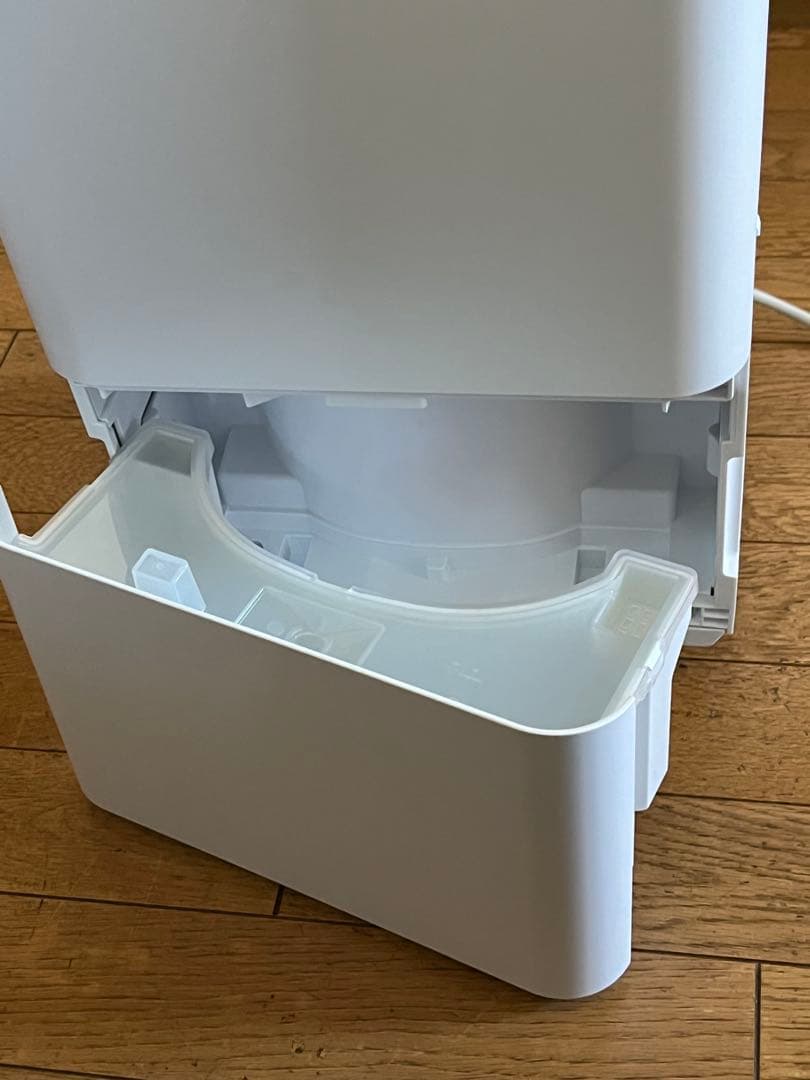 IRIS OHYAMA コンパクトクーラー　　ホワイト　室内、 家庭用