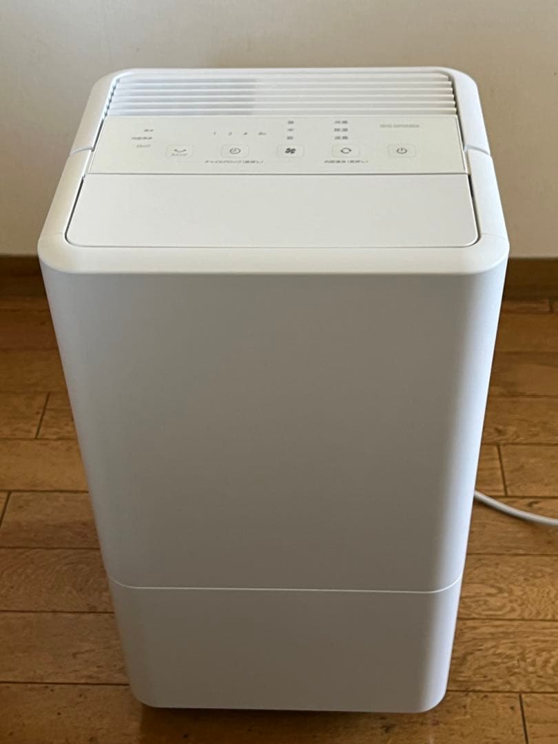 IRIS OHYAMA コンパクトクーラー　　ホワイト　室内、 家庭用