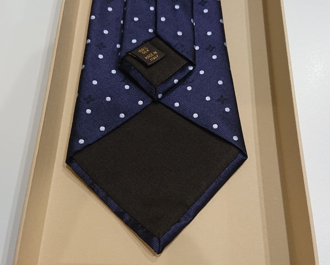 直子 Louis Vuitton アイスブルードット ネクタイ ネイビー