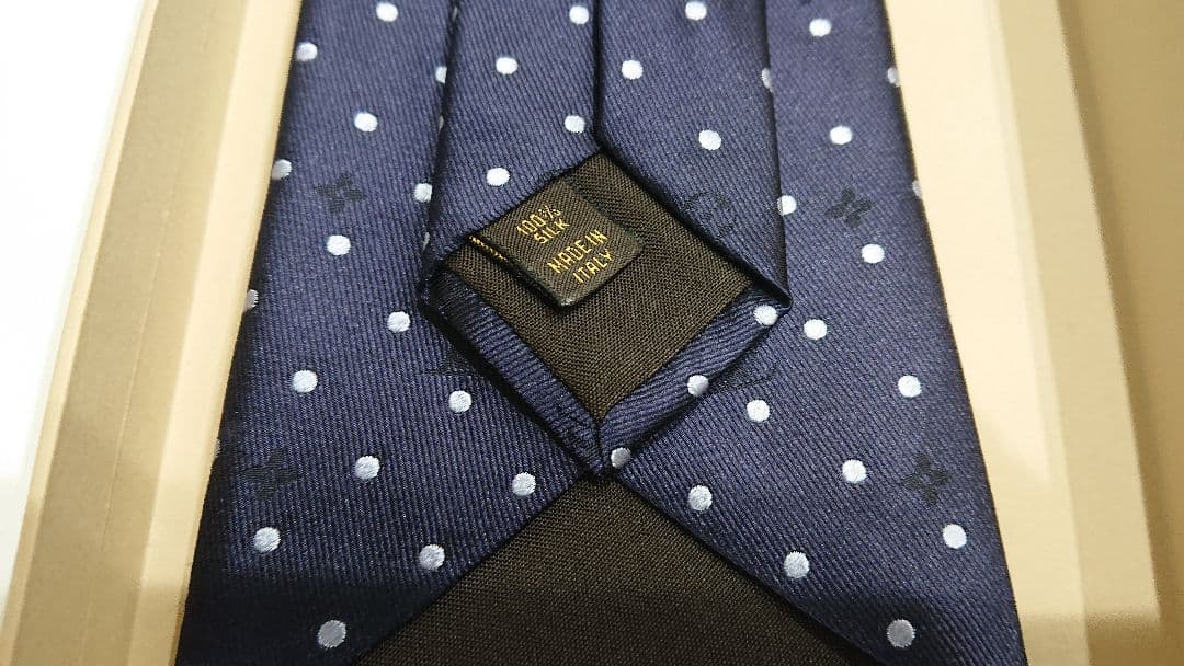 直子 Louis Vuitton アイスブルードット ネクタイ ネイビー