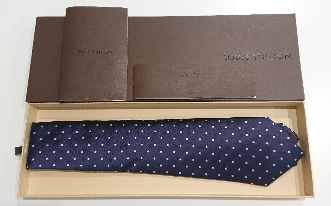 直子 Louis Vuitton アイスブルードット ネクタイ ネイビー