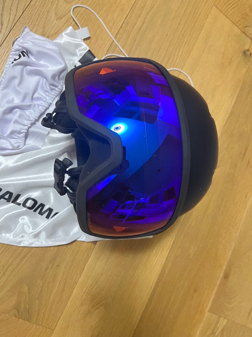 サロモン　スキースノボーヘルメット