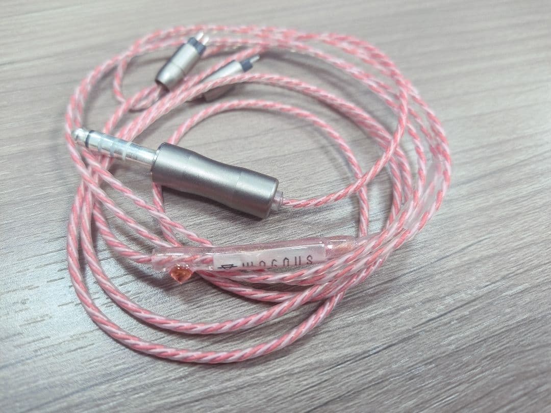 イヤホン WAGNUS. Padmanya Sheep