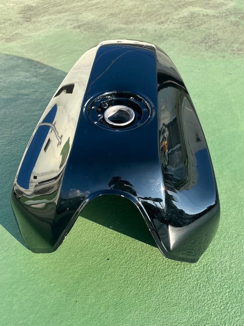 gpz900r Kawasaki 燃料タンク 黒