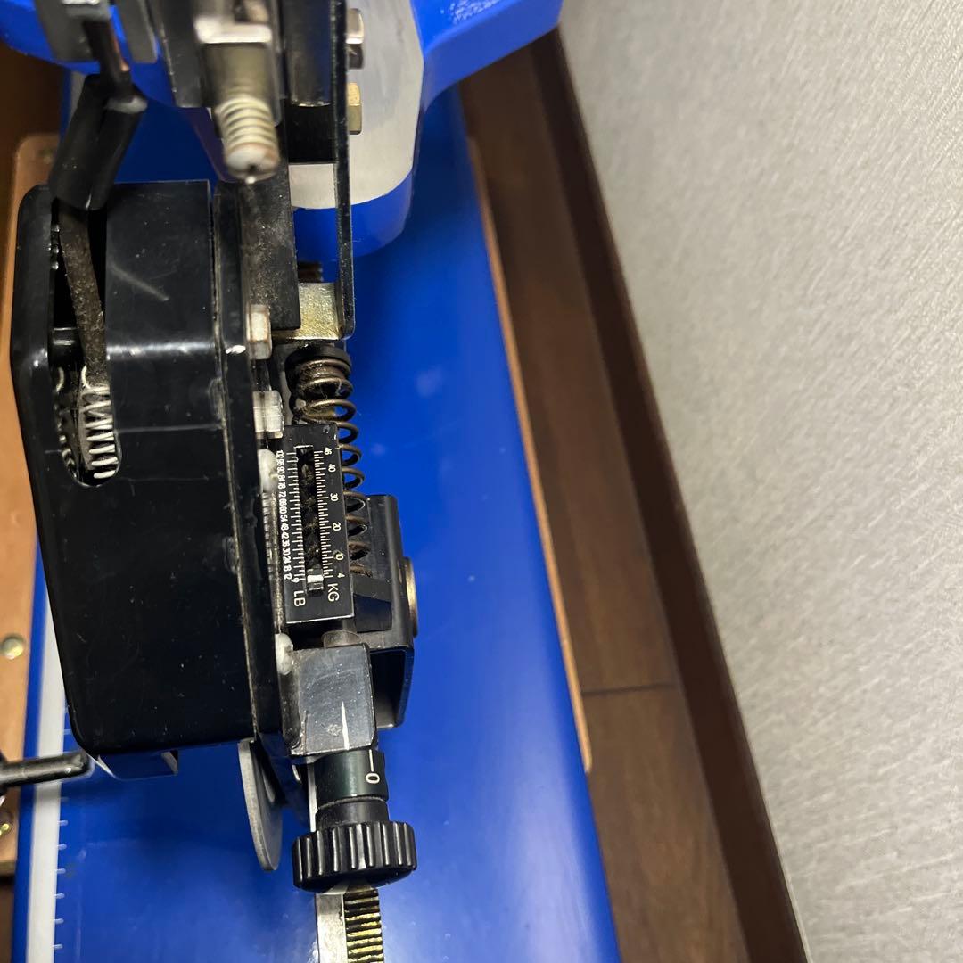 ストリングマシーン　ガット張り機　硬式テニス